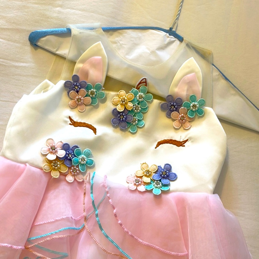 Unicorn dress used once